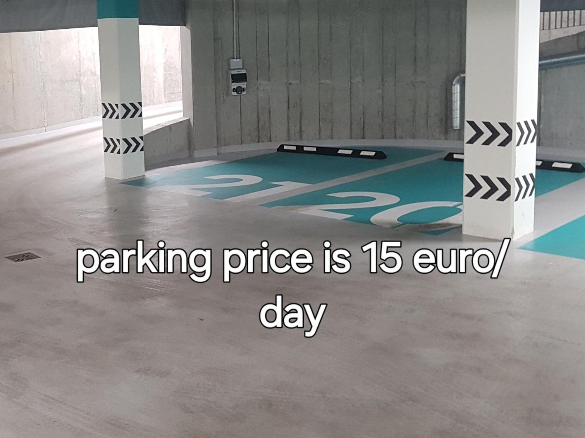 HaPPy Inn Presidential, Self check-in, Parking in the underground garage Wilna Exterior foto